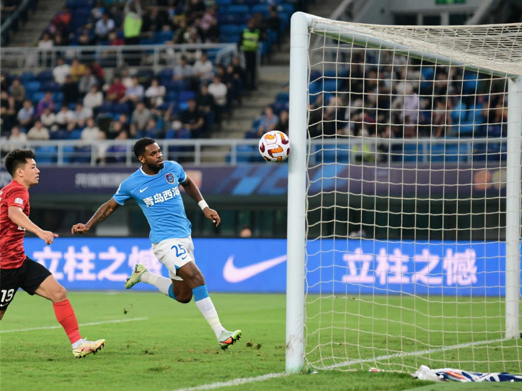 【中超】内尔松卢斯两度中柱 西海岸与新鹏城互交白卷